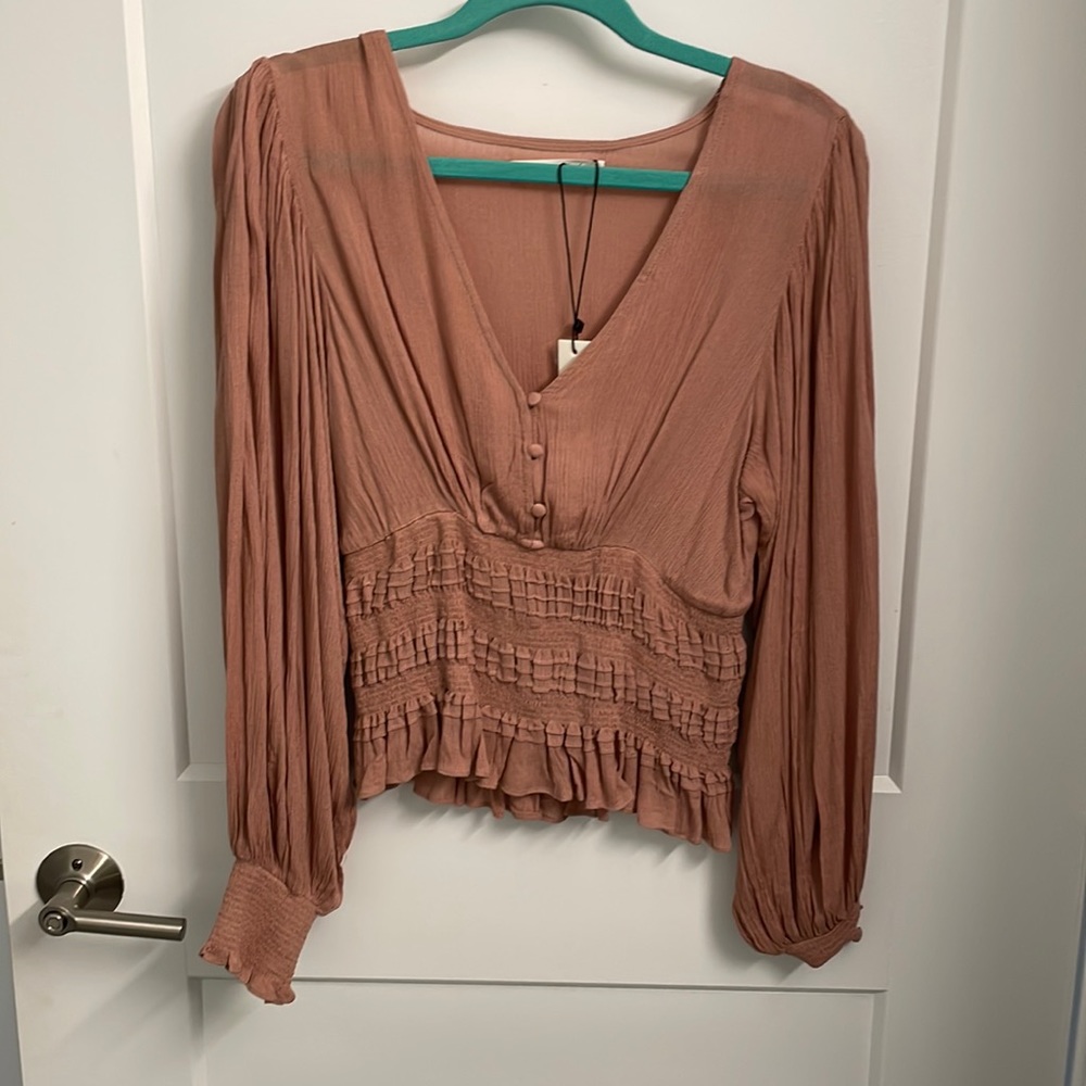 Blouse never worn